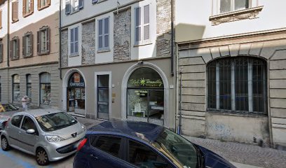 Simone Ferrari – Como