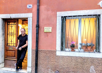 Piccin Maurizio Fisioterapista T 0432-1506279 cell.3386666974 Mail: mauriziopiccinbottega@gmail.com – Udine