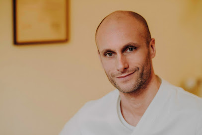 Fisioterapista Gonzaga - Dr. Marcello Borghi Metodi Bio Naturali, Kinesiologia, Riequilibrio posturale foto 